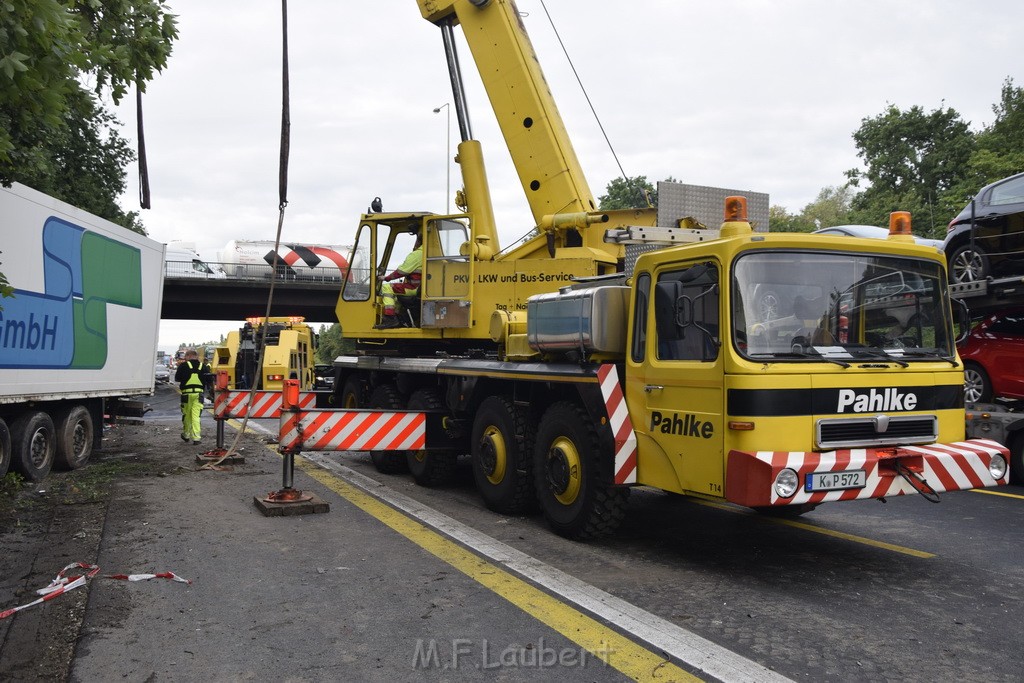 Schwerer VU A 3 Rich Oberhausen Hoehe AK Leverkusen P331.JPG - Miklos Laubert